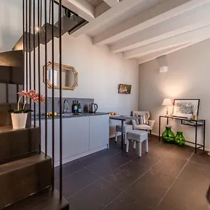 Ortigia Charming Apartment Syracuse